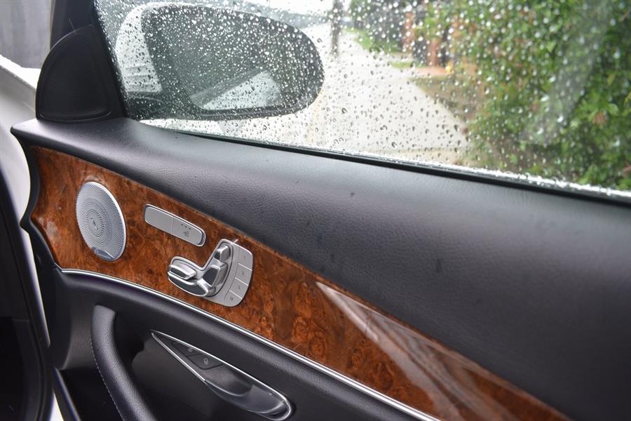 2020 Mercedes-Benz E-Class E 350 photo