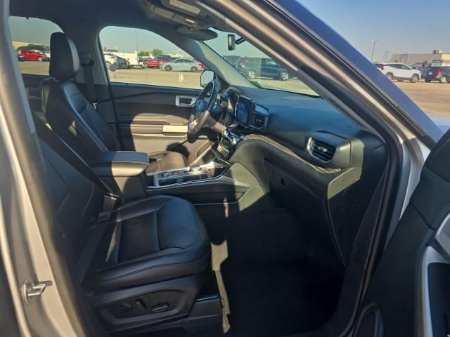 2023 Ford Explorer Limited 4WD photo