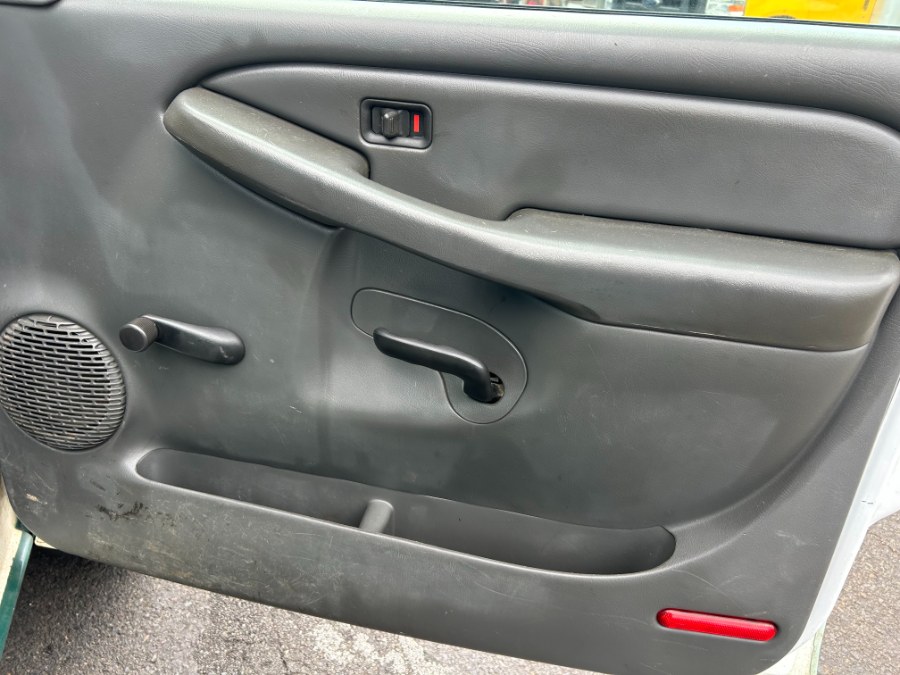 2006 Chevrolet Silverado 2500HD Reg Cab 133
