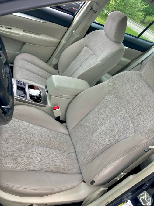 2013 Subaru Legacy 2.5i Sport photo