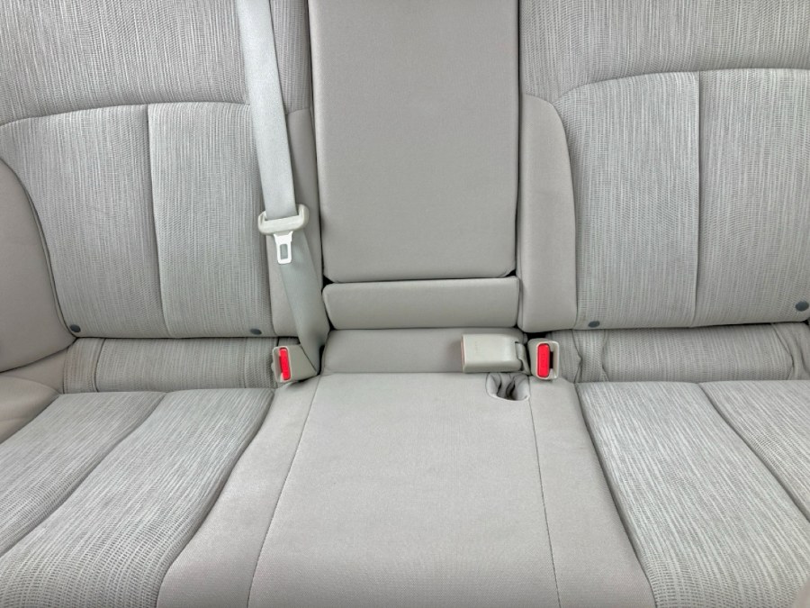 2013 Subaru Legacy 2.5i Sport photo