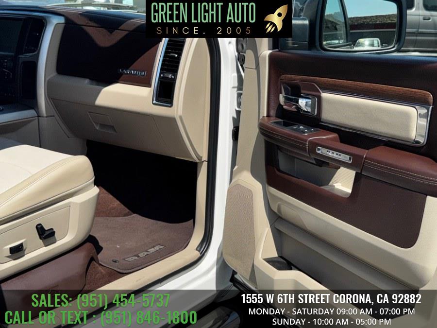 2016 RAM 1500 4WD Crew Cab 140.5