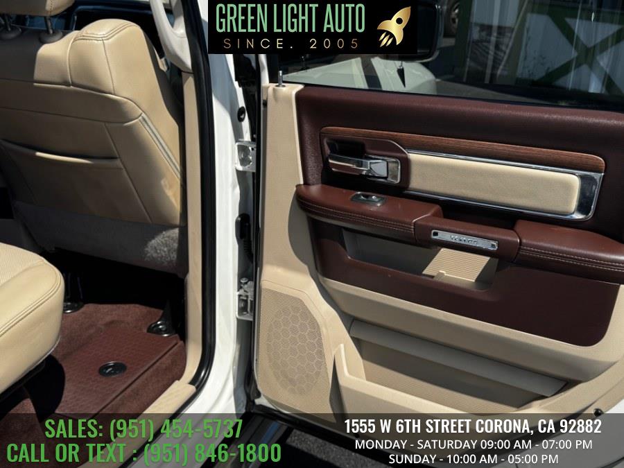 2016 RAM 1500 4WD Crew Cab 140.5