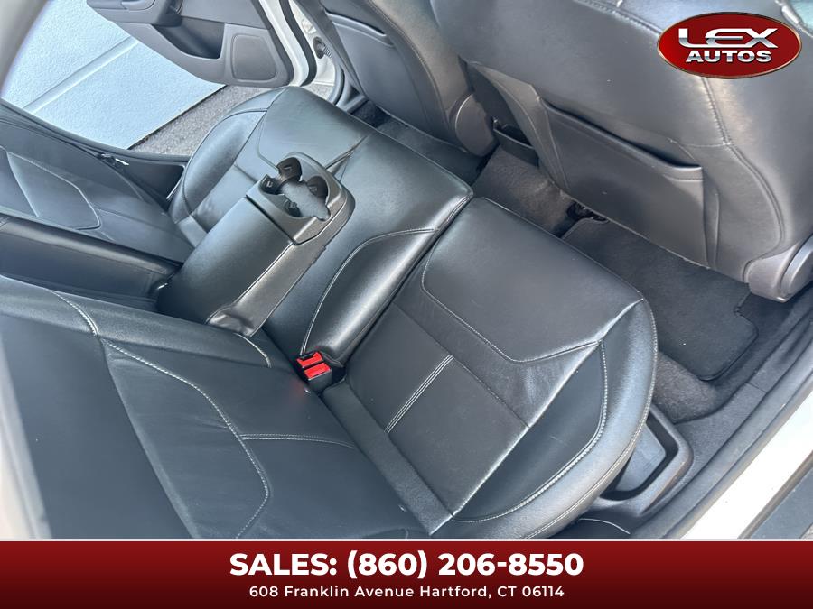 2015 Ford Focus 5dr HB Titanium photo