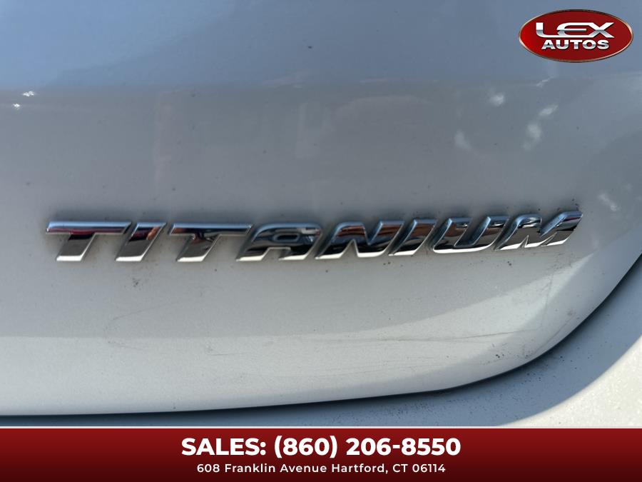 2015 Ford Focus 5dr HB Titanium photo