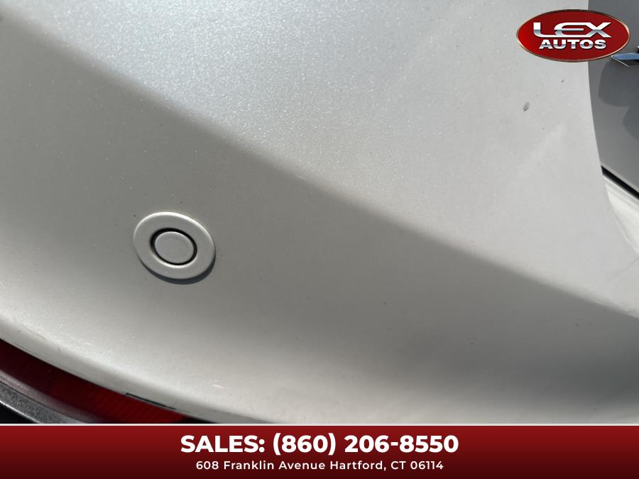 2015 Ford Focus 5dr HB Titanium photo