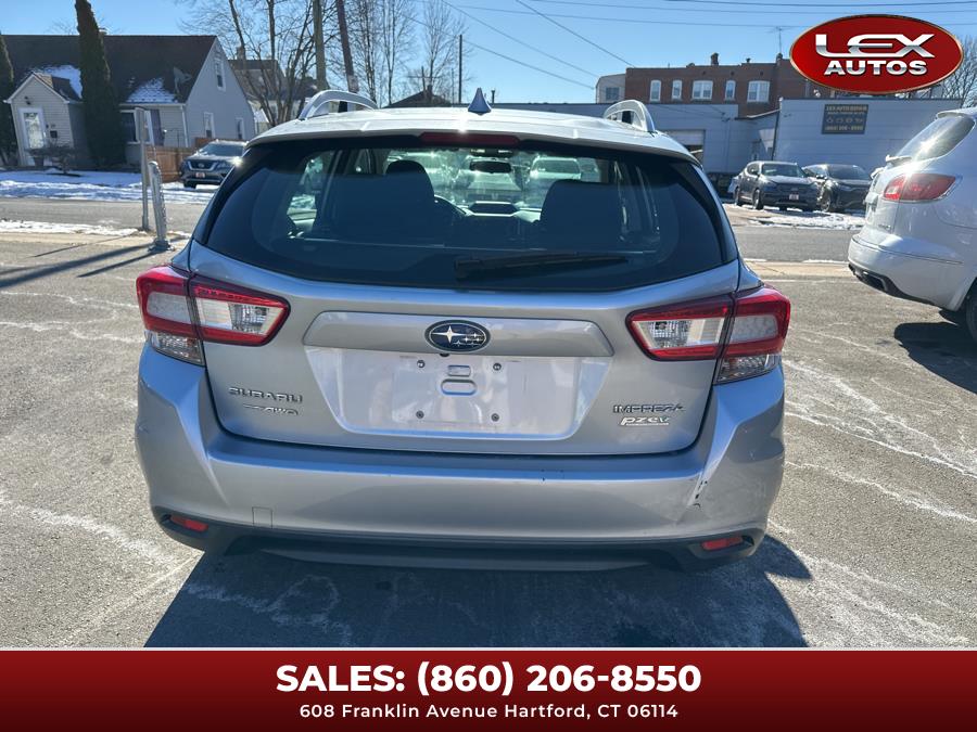 2017 Subaru Impreza 2.0i Premium 5-door CVT photo