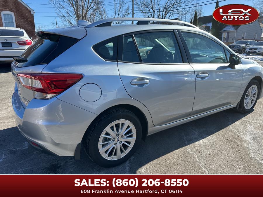 2017 Subaru Impreza 2.0i Premium 5-door CVT photo