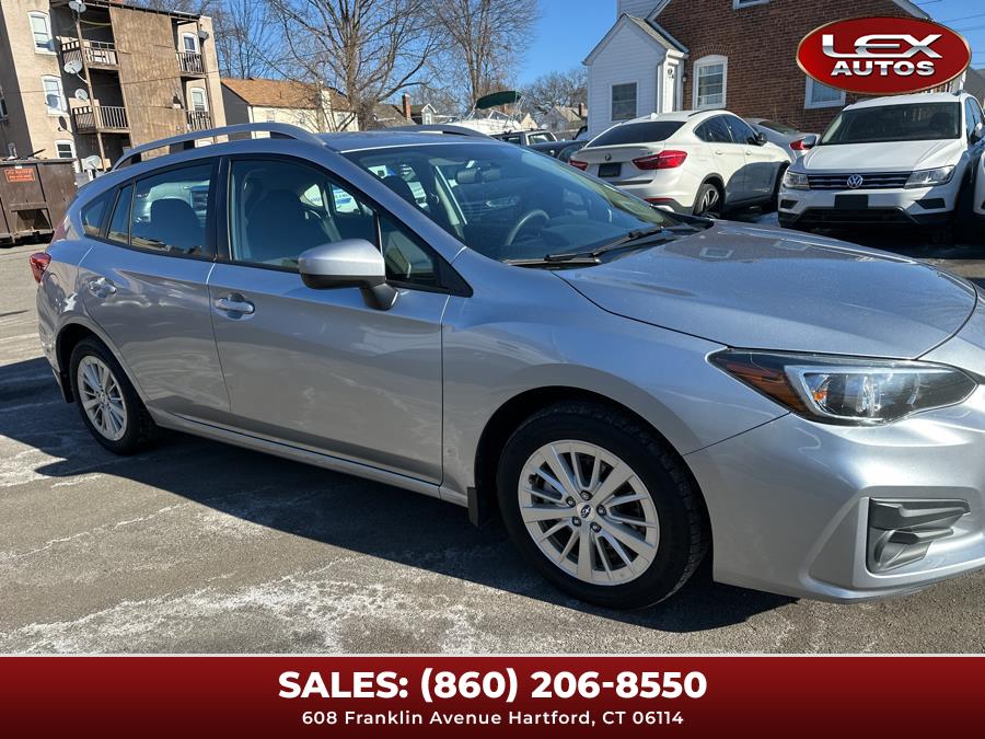 2017 Subaru Impreza 2.0i Premium 5-door CVT photo