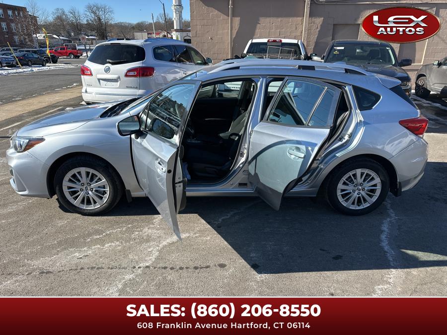 2017 Subaru Impreza 2.0i Premium 5-door CVT photo