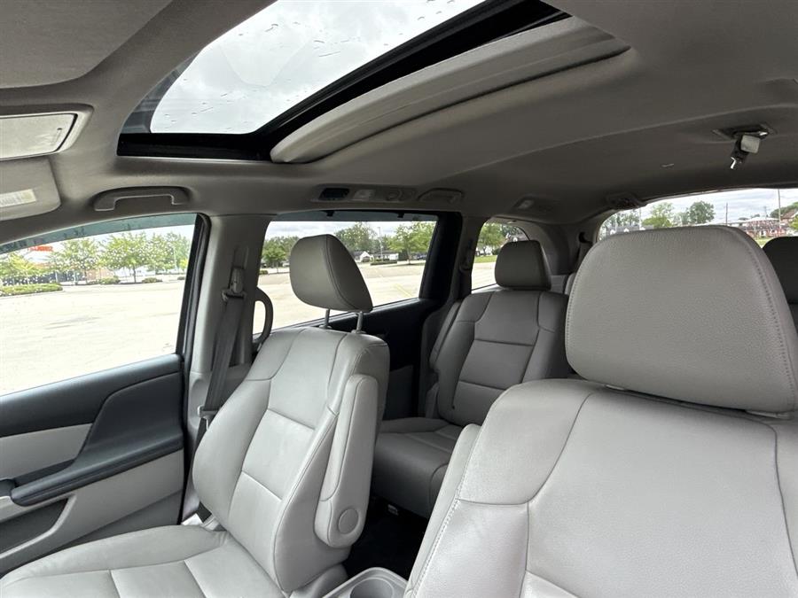 2017 Honda Odyssey EX-L photo