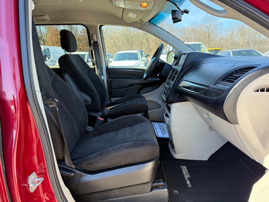 2014 Dodge Grand Caravan SE photo