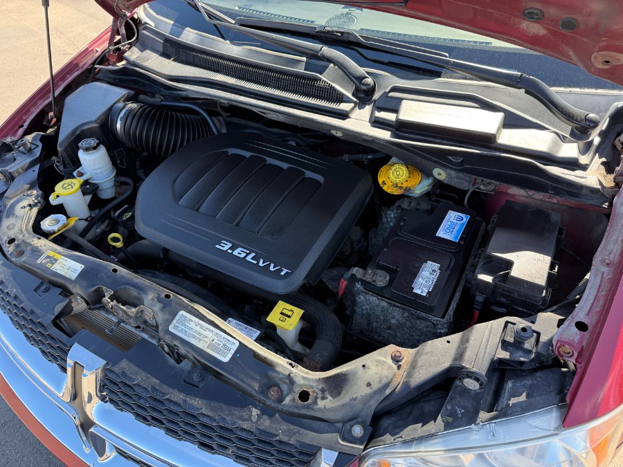 2014 Dodge Grand Caravan SE photo