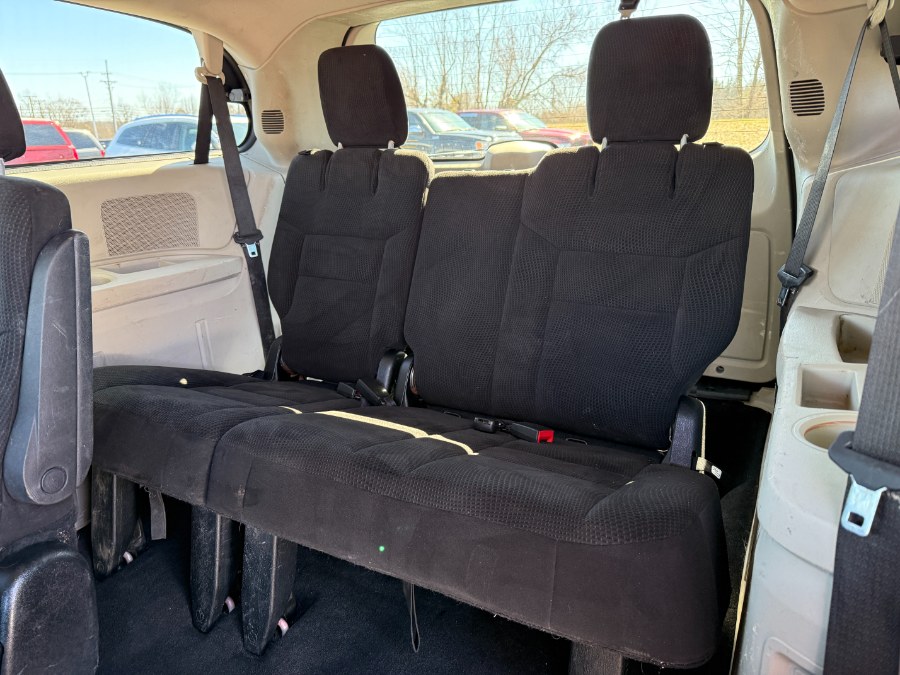 2014 Dodge Grand Caravan SE photo