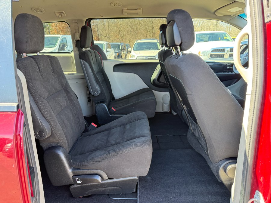 2014 Dodge Grand Caravan SE photo