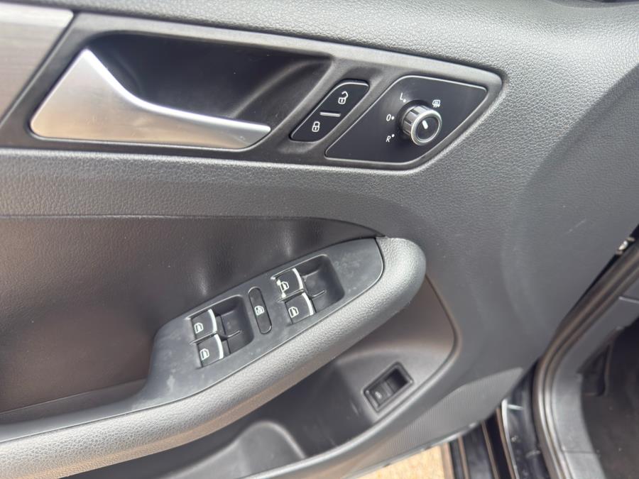 2013 Volkswagen Jetta TDI photo