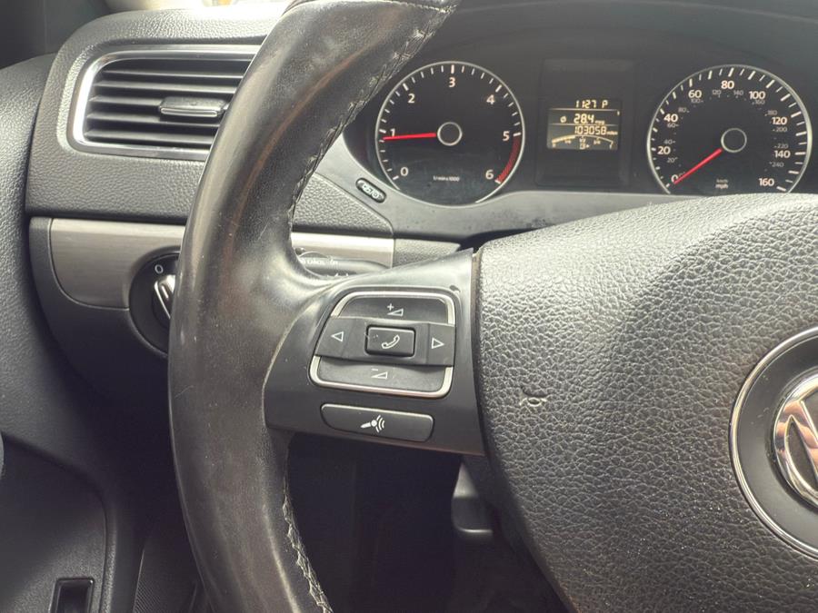 2013 Volkswagen Jetta TDI photo
