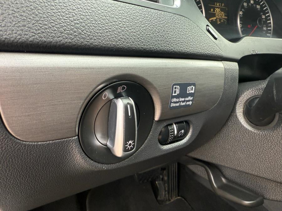 2013 Volkswagen Jetta TDI photo