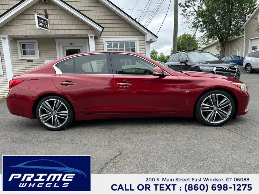 2014 Infiniti Q50 photo