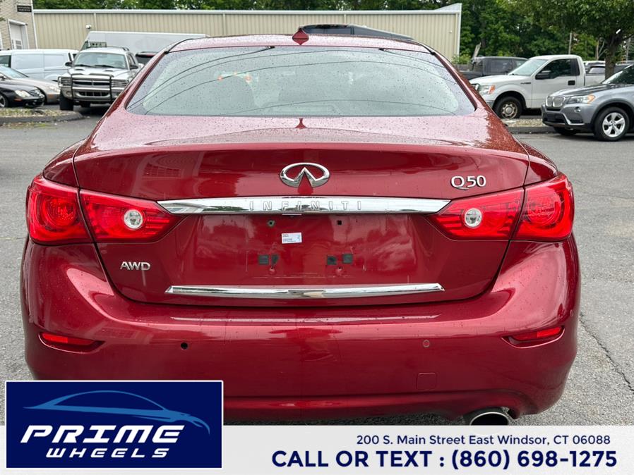 2014 Infiniti Q50 photo