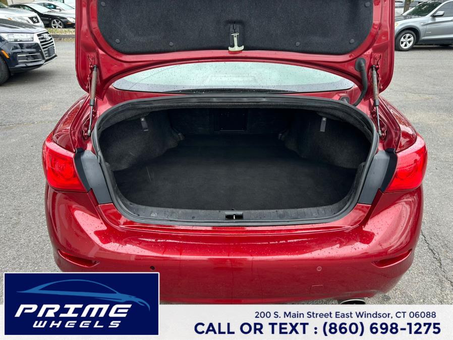 2014 Infiniti Q50 photo