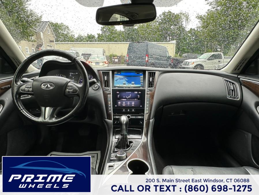 2014 Infiniti Q50 photo