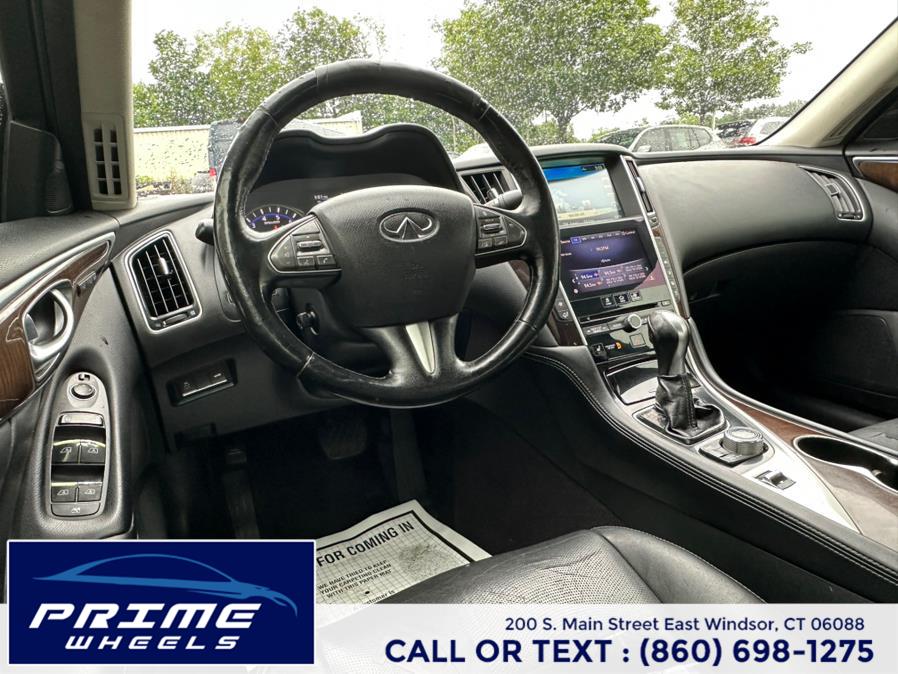 2014 Infiniti Q50 photo