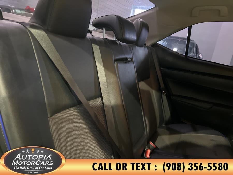 2017 Toyota Corolla SE photo