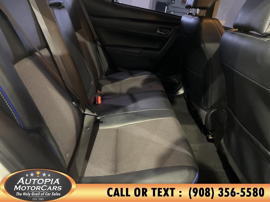 2017 Toyota Corolla SE photo