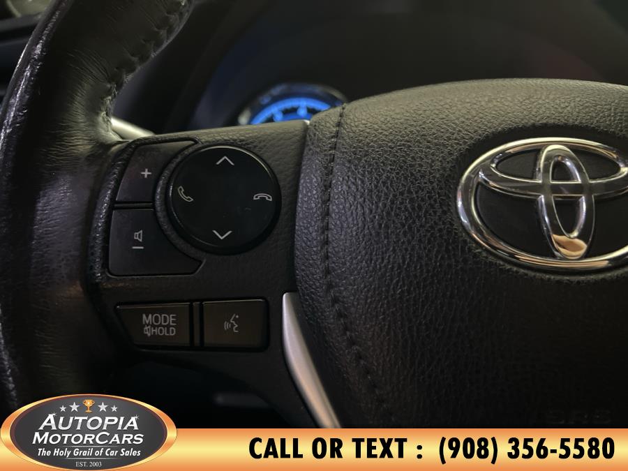 2017 Toyota Corolla SE photo