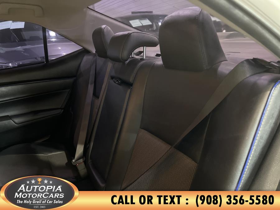 2017 Toyota Corolla SE photo
