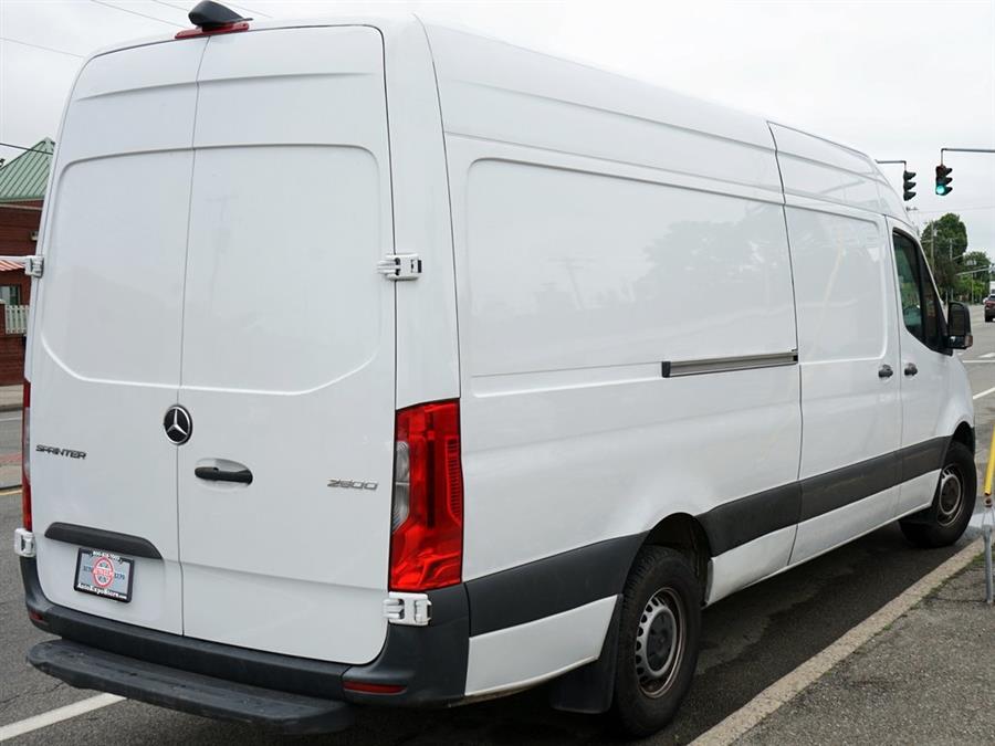 2023 Mercedes-Benz Sprinter 2500 Cargo 170 WB photo