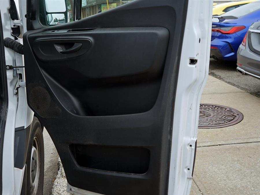 2022 Mercedes-Benz Sprinter 2500 Cargo 170 WB photo