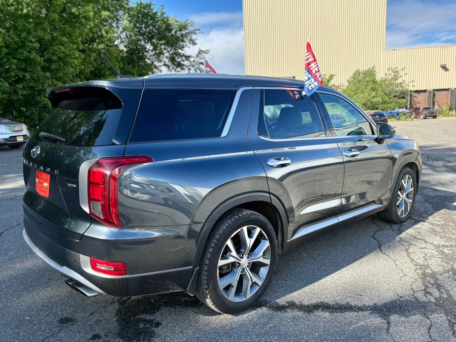 View vehicle photo 7