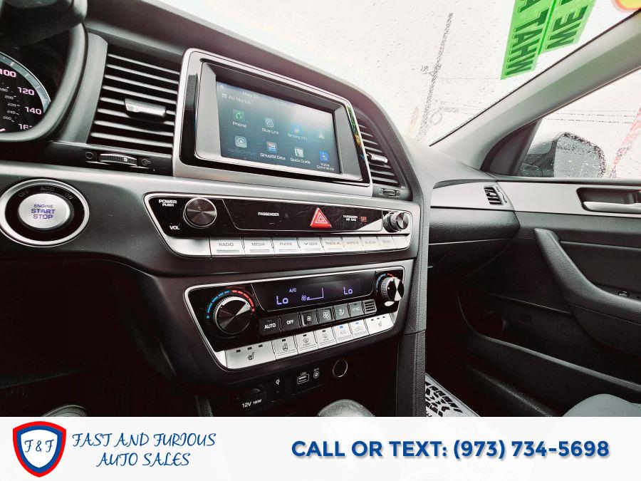2019 Hyundai Sonata SEL Sedan 4D photo
