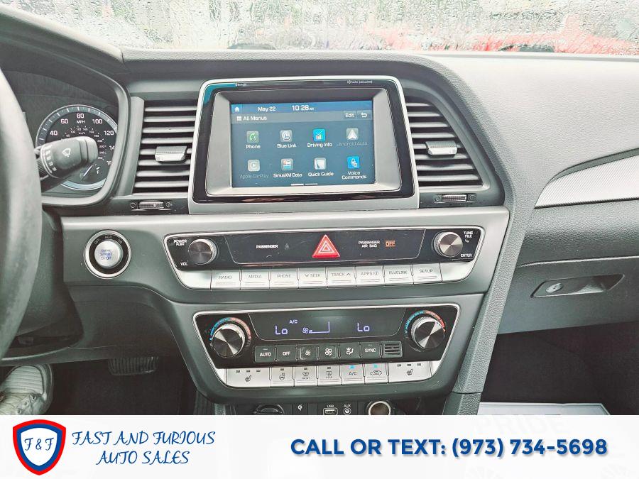 2019 Hyundai Sonata SEL Sedan 4D photo