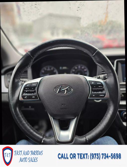 2019 Hyundai Sonata SEL Sedan 4D photo