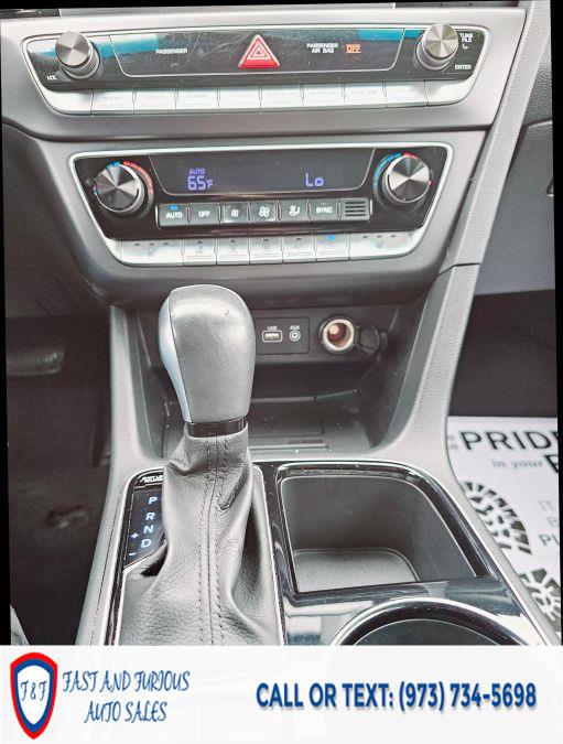 2019 Hyundai Sonata SEL Sedan 4D photo