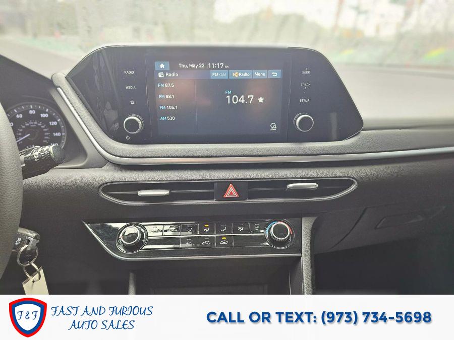 2021 Hyundai Sonata SE Sedan 4D photo