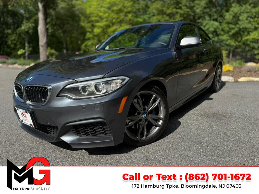 2015 BMW 2 Series 2dr Cpe M235i xDrive AWD photo