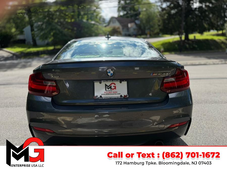 2015 BMW 2 Series 2dr Cpe M235i xDrive AWD photo