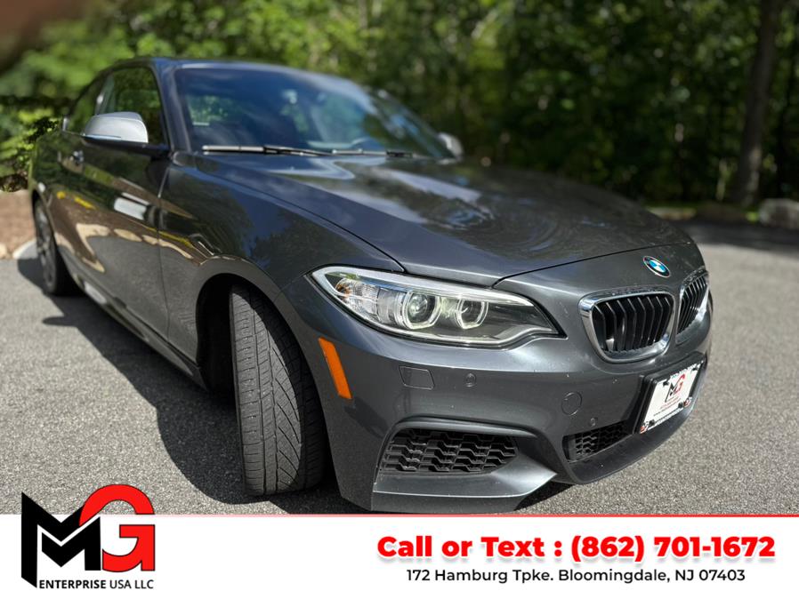 2015 BMW 2 Series 2dr Cpe M235i xDrive AWD photo