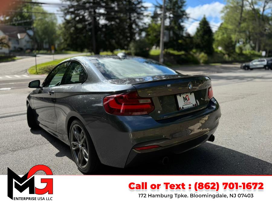 2015 BMW 2 Series 2dr Cpe M235i xDrive AWD photo