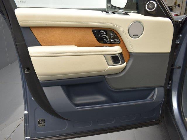 2019 Land Rover Range Rover SC photo