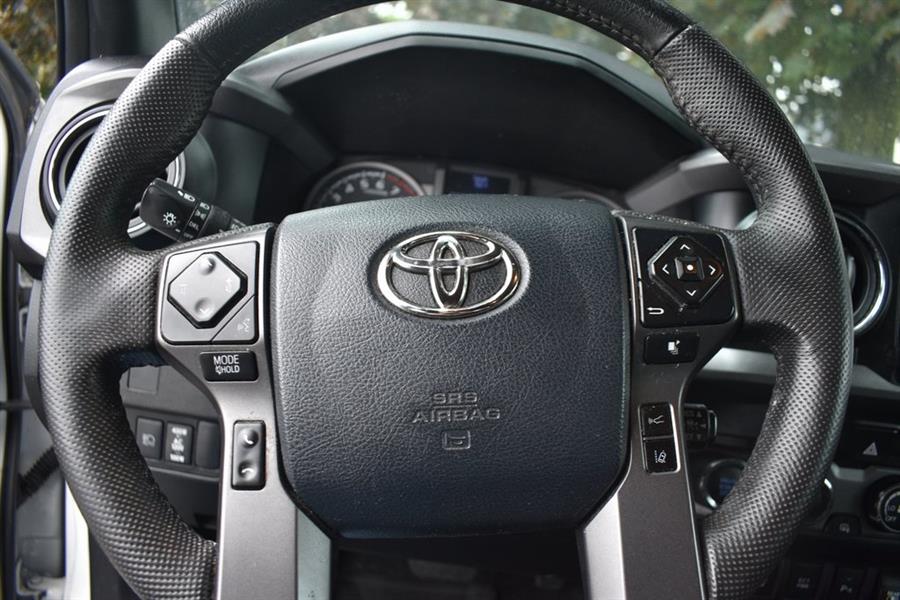 2020 Toyota Tacoma TRD Sport photo