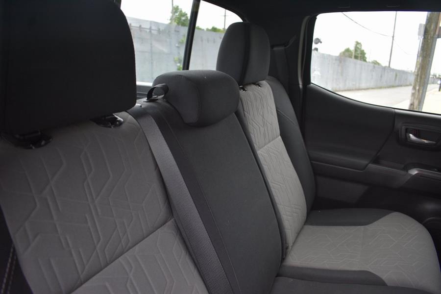 2020 Toyota Tacoma TRD Sport photo