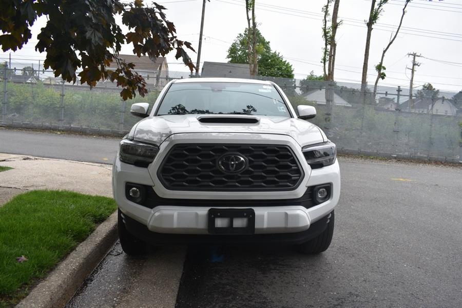 2020 Toyota Tacoma TRD Sport photo
