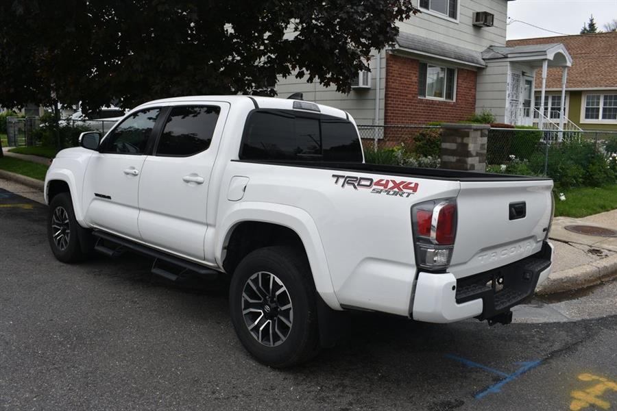 2020 Toyota Tacoma TRD Sport photo