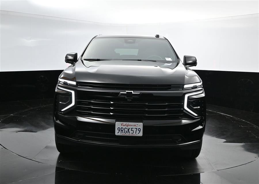 2025 Chevrolet Suburban RST photo