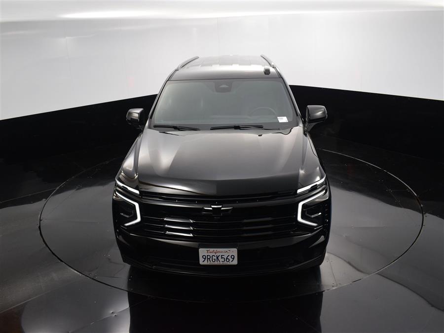 2025 Chevrolet Suburban RST photo